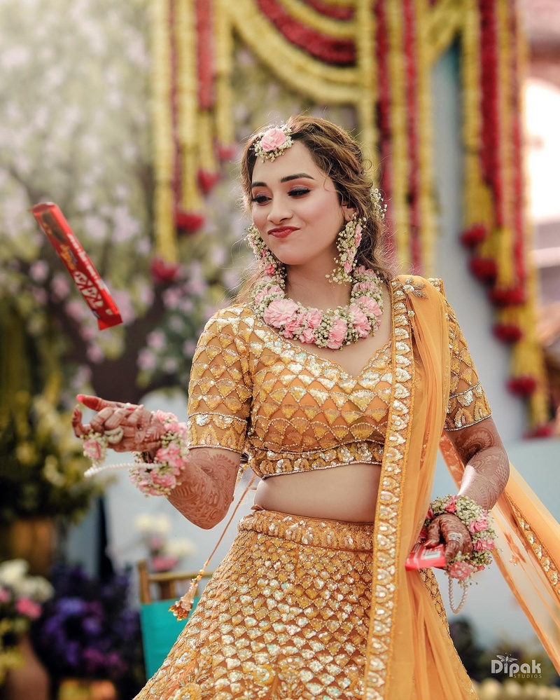 Bedecked in Yellow: Captivating Haldi Jewellery Sets for Brides That Stole Our Hearts
