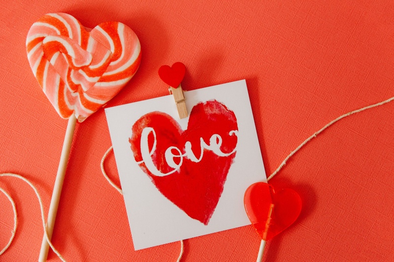 Heartfelt Valentine's Day Quotes & Messages To Express Your Love and Commitment